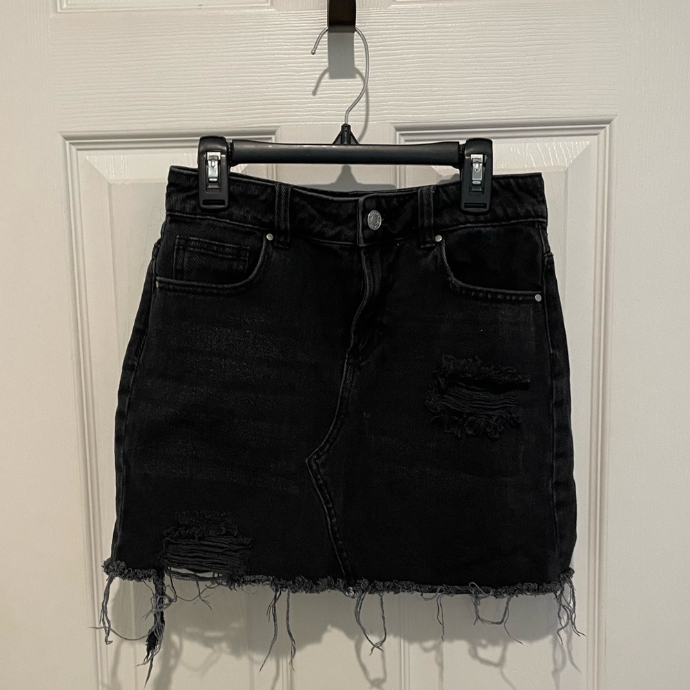 PacSun Distressed Mini Skirt - Black - 24 inch waist - Picture 1 of 8